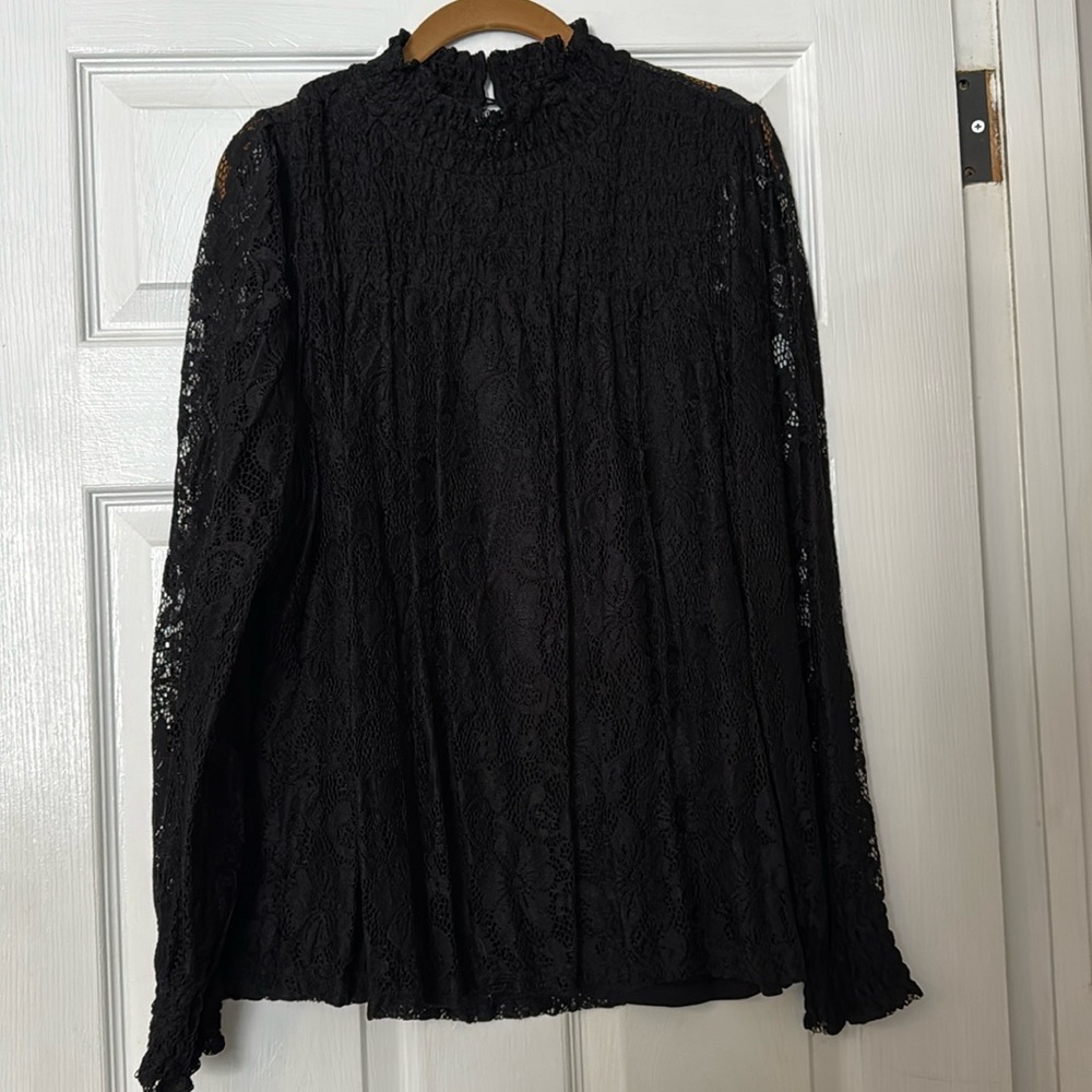 🔥 CABLE & GAUGE | Long sleeve fully lined lace blouse | size XL